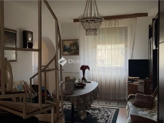 Eladó ház Komárom 80 nm