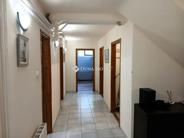 Eladó ház Esztergom 350 nm