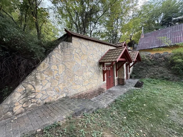 Eladó üdülő és hétvégi ház Nyergesújfalu 19 nm