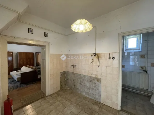 Eladó ház Süttő 89 nm