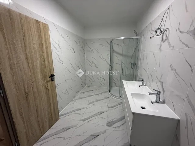 Eladó ház Nyergesújfalu 120 nm