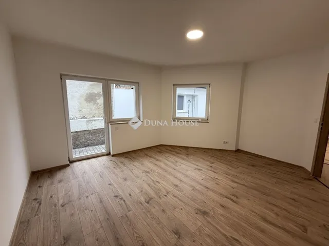 Eladó ház Nyergesújfalu 120 nm