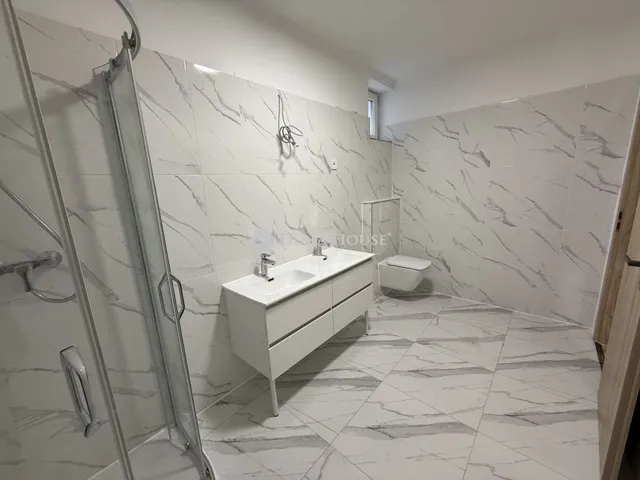 Eladó ház Nyergesújfalu 120 nm