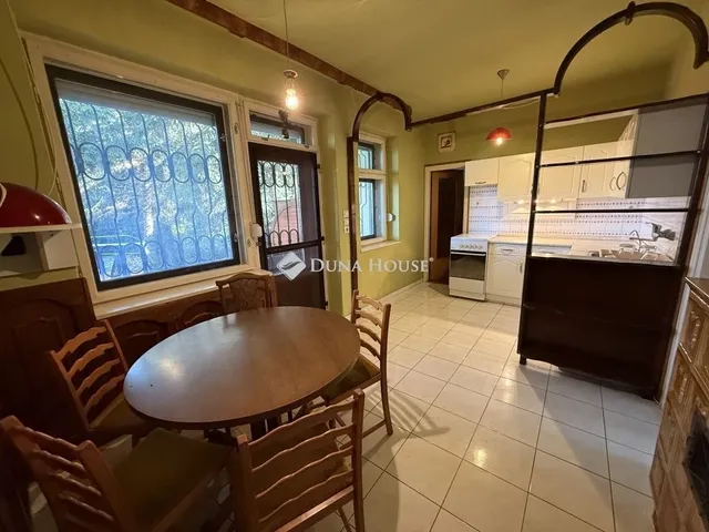 Eladó ház Nyergesújfalu 167 nm