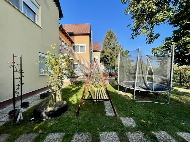 Eladó ház Dorog 240 nm