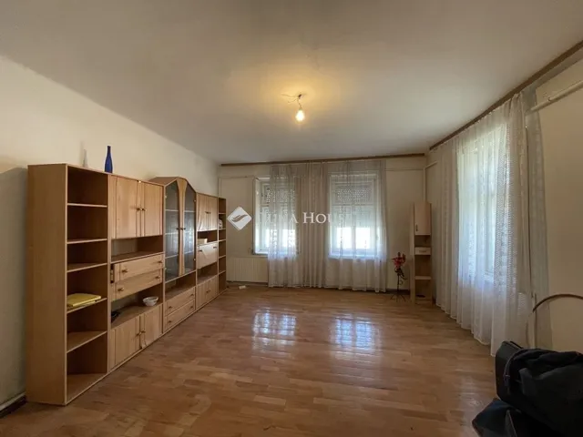 Eladó ház Süttő 89 nm