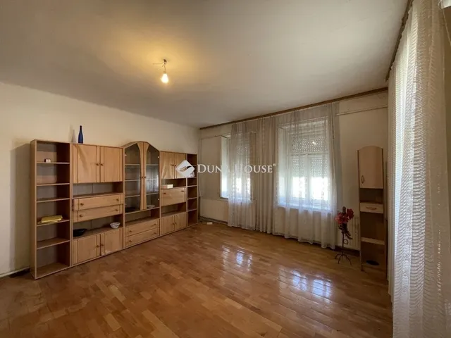 Eladó ház Süttő 89 nm