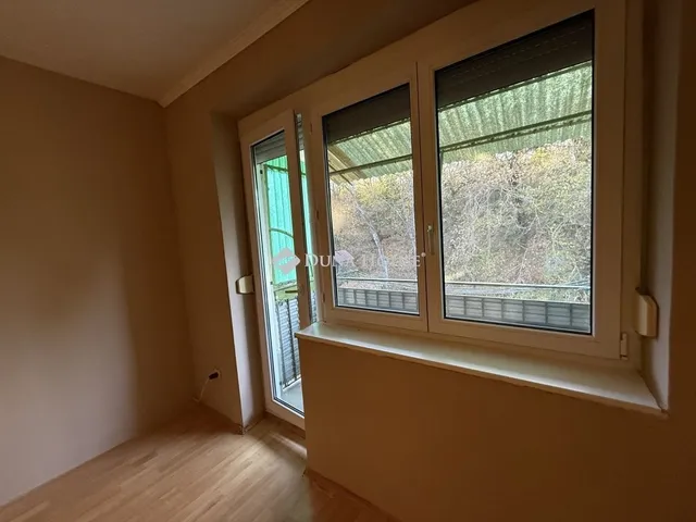 Eladó lakás Nyergesújfalu 42 nm