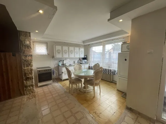 Eladó ház Esztergom 120 nm