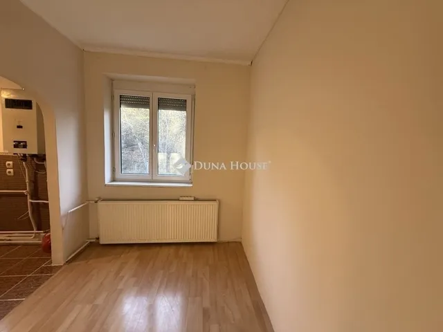 Eladó lakás Nyergesújfalu 42 nm