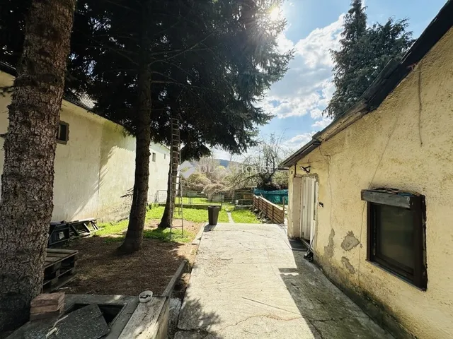 Eladó ház Piliscsév 74 nm