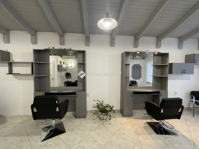 Kiadó kereskedelmi és ipari ingatlan Nyergesújfalu 40 nm