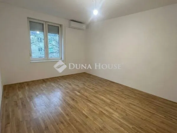 Eladó lakás Lábatlan 34 nm