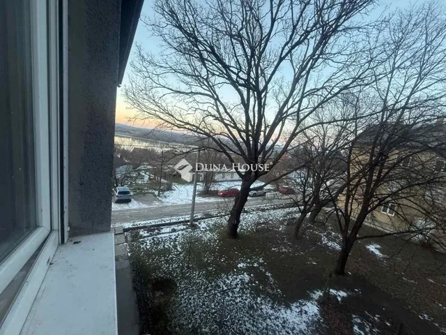 Eladó lakás Lábatlan 34 nm