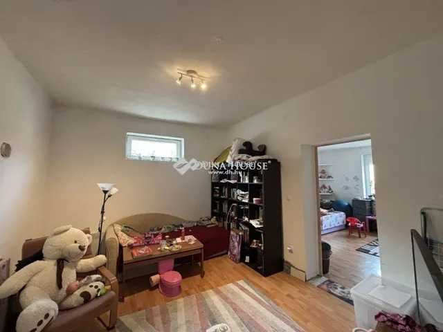 Eladó ház Sárisáp 76 nm