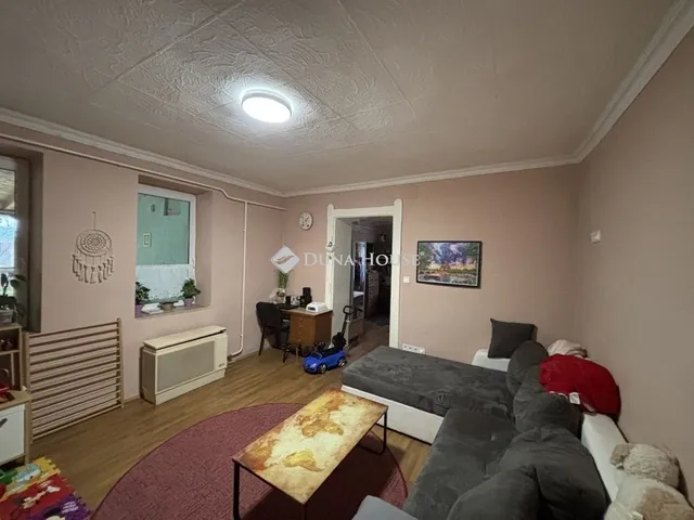 Eladó ház Bajót 71 nm