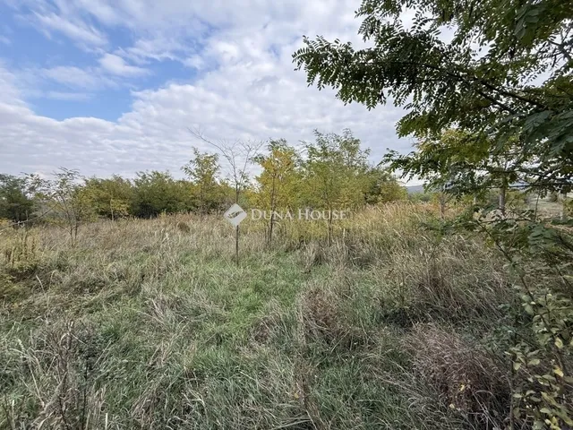 Eladó telek Nyergesújfalu 1849 nm