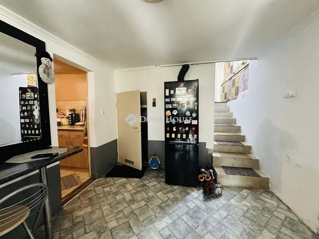 Eladó ház Piliscsév 74 nm