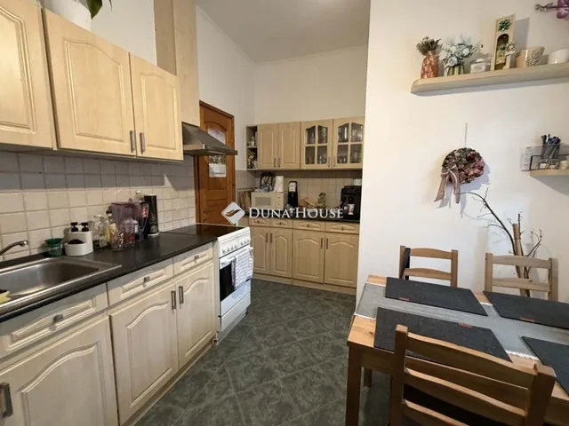 Eladó lakás Nyergesújfalu 39 nm