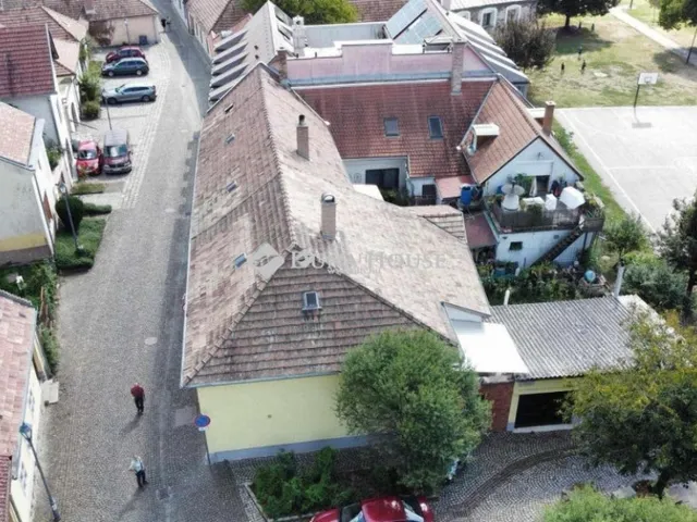 Eladó ház Esztergom 150 nm