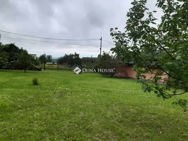 Eladó telek Lábatlan 1027 nm