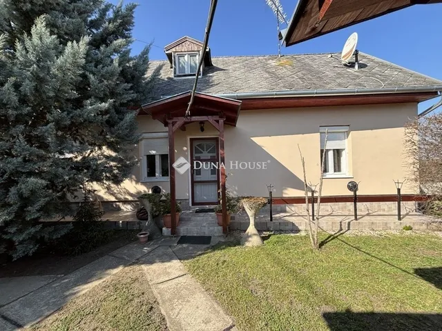 Eladó ház Tokod 42 nm