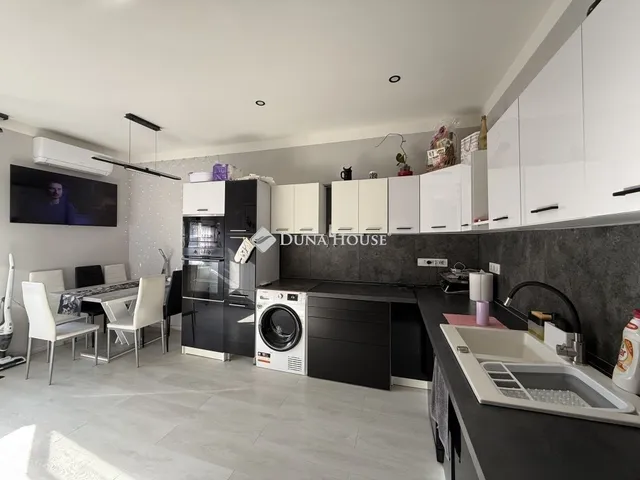 Eladó lakás Lábatlan 46 nm