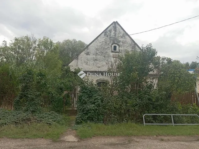 Eladó ház Máriahalom 120 nm