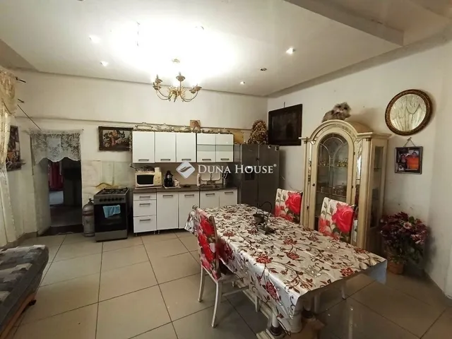 Eladó ház Esztergom 69 nm