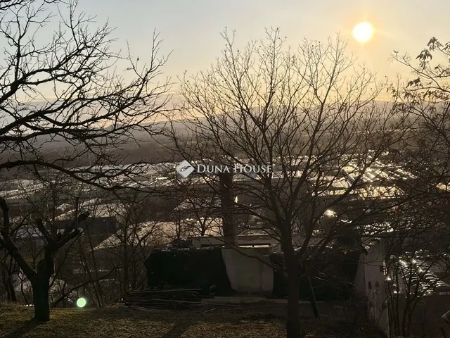Eladó telek Esztergom 3161 nm