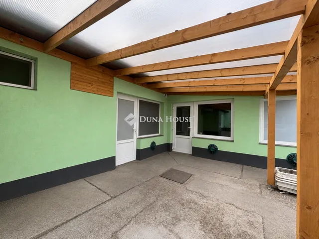 Kiadó kereskedelmi és ipari ingatlan Dorog 60 nm