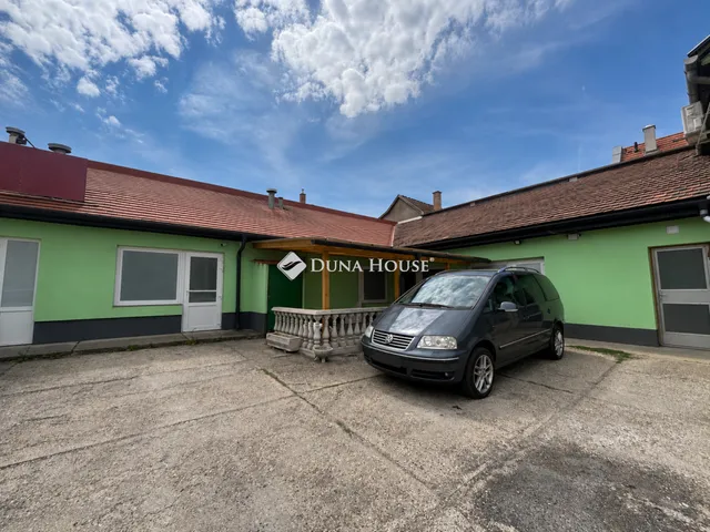 Kiadó kereskedelmi és ipari ingatlan Dorog 60 nm