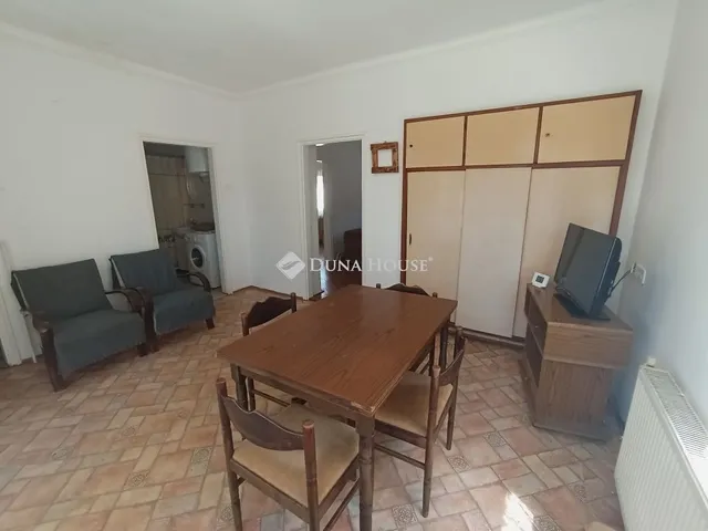 Eladó ház Tát 83 nm