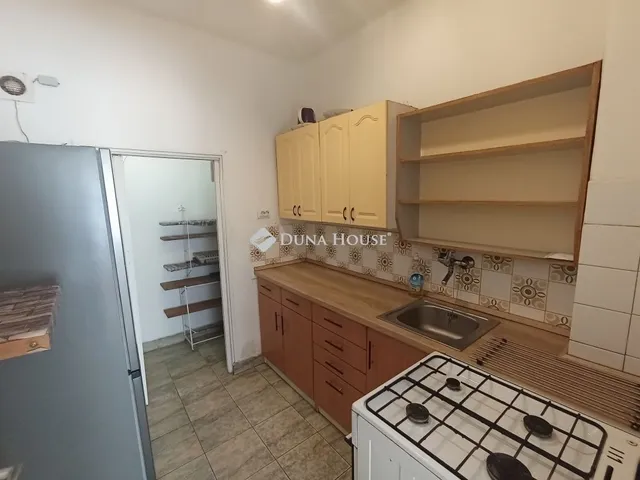 Eladó ház Tát 83 nm