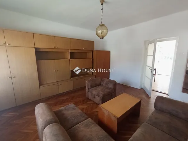 Eladó ház Tát 83 nm