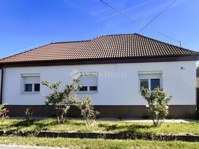 Eladó ház Tát 95 nm