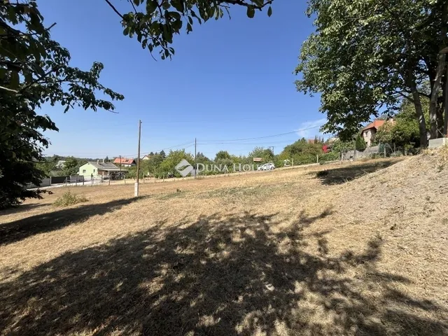 Eladó telek Dunaalmás 1376 nm
