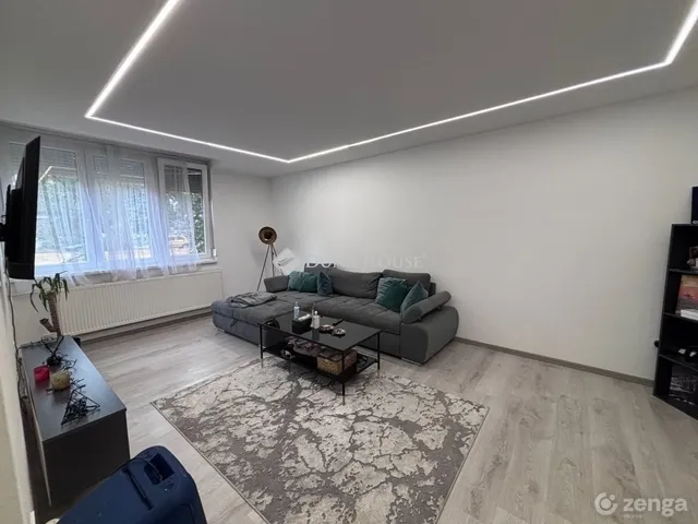 Eladó lakás Lábatlan 68 nm
