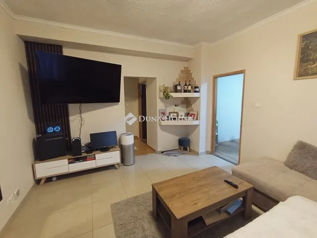 Eladó ház Tát 68 nm