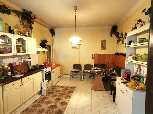 Eladó ház Sárisáp 90 nm