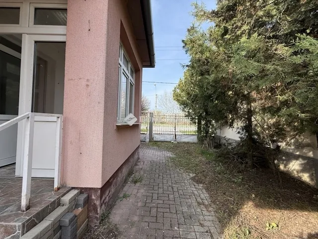 Eladó ház Nyergesújfalu 90 nm