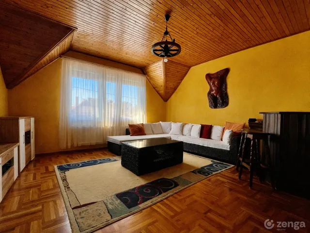 Eladó ház Budapest XXI. kerület, Királyerdő 196 nm