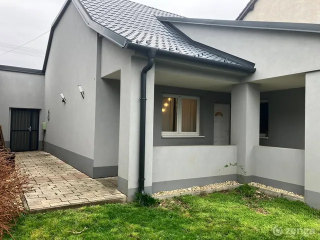 Eladó ház Jánossomorja 80 nm