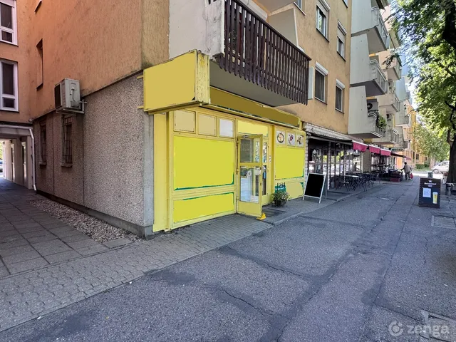 Eladó kereskedelmi és ipari ingatlan Kecskemét, Belváros 54 nm