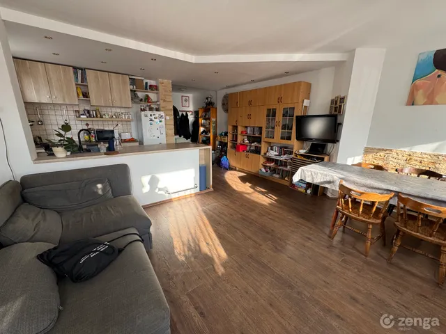 Eladó ház Budapest XIX. kerület, Kispest, Tartsay Vilmos utca 191 nm