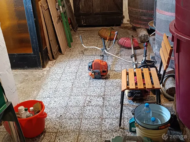 Eladó ház Pécs, Postavölgy, Kispostavölgy tetö 48 28 nm