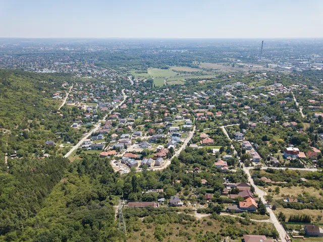 Eladó ház Budapest III. kerület, Ürömhegy 200 nm