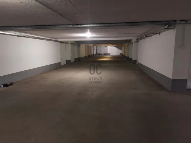 Eladó garázs Debrecen, Széchenyikert 17 nm