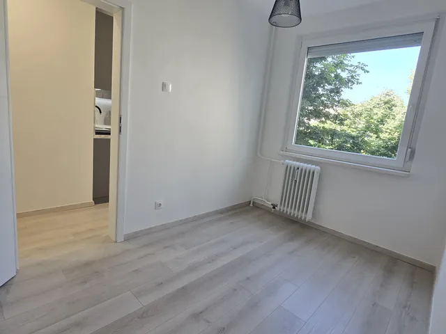 Eladó lakás Debrecen, Vénkert 54 nm