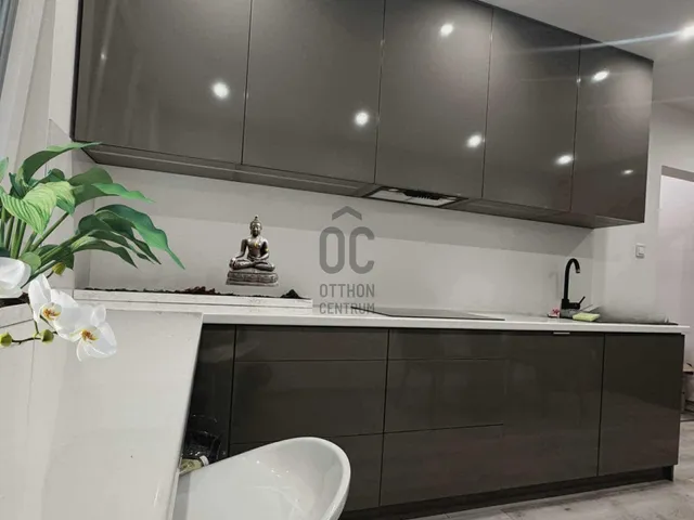 Eladó lakás Debrecen, Vénkert 69 nm